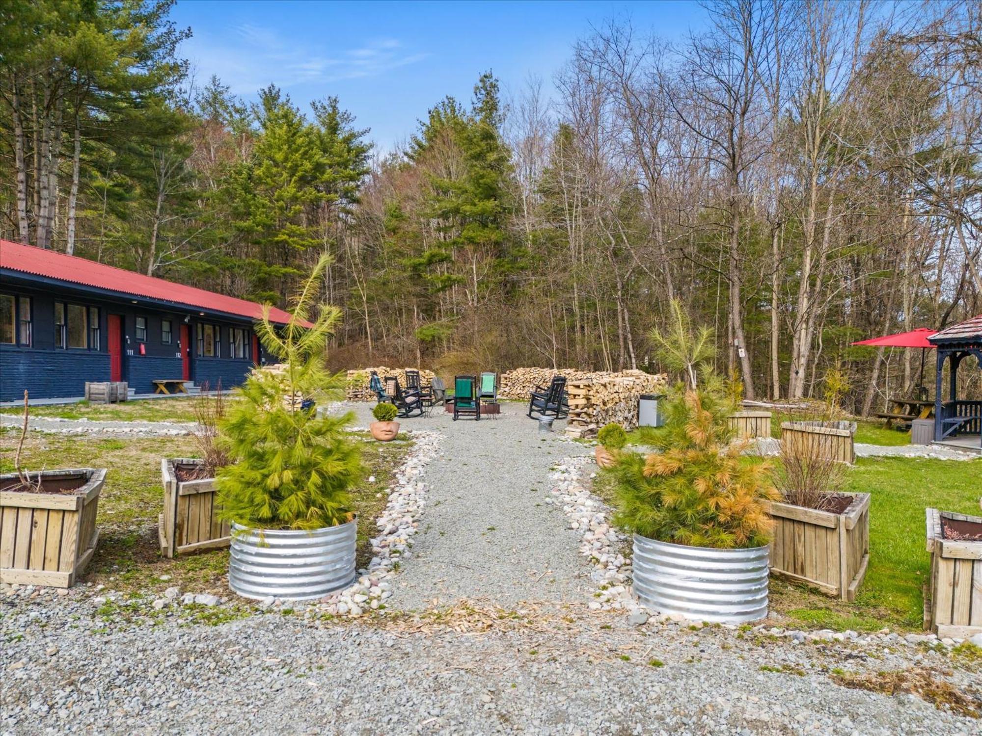 Green Acres Retreat Hancock 外观 照片